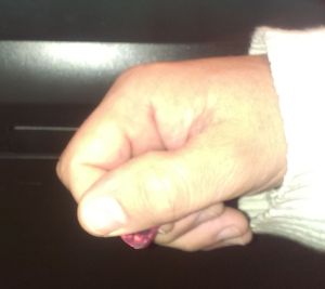 2014-01-11a standard pick grip - viewed from above