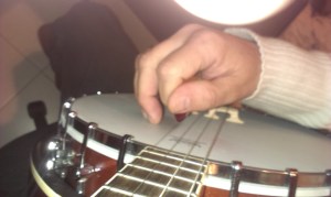 2015-01-12a first string - fingers curled